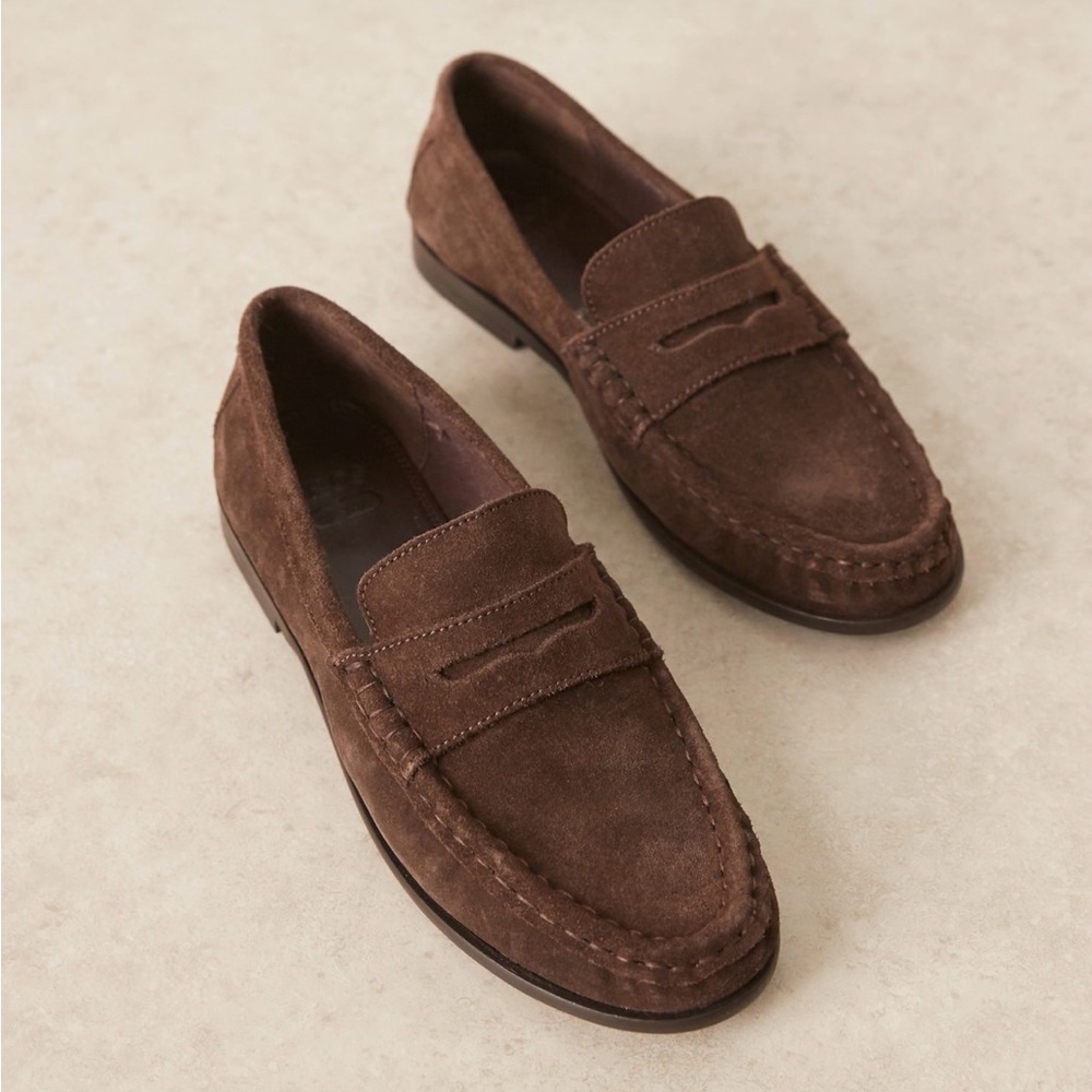 ASOS DESIGN Mayfair premium ruched loafers in brown suede (Women’s 9)